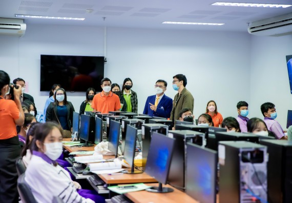 ภาพกิจกรรม  คณะวิทยาศาสตร์และเทคโนโลยี จัดกิจกรรมค่ายบูรณาการส่งเสริมนักเรียนห้องเรียนพิเศษ (E-SMART) โรงเรียนคลองขลุงราษฎร์รังสรรค์ ระดับชั้นมัธยมศึกษาปีที่ 4-6