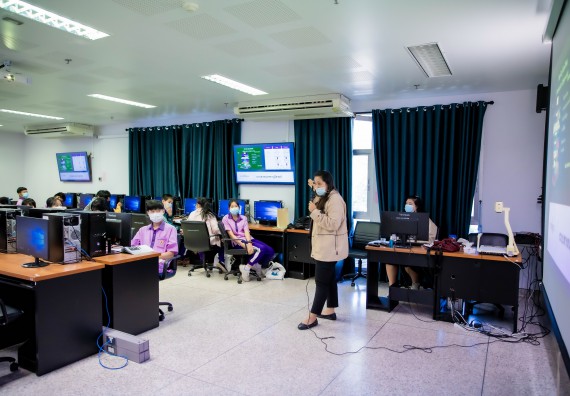 ภาพกิจกรรม  คณะวิทยาศาสตร์และเทคโนโลยี จัดกิจกรรมค่ายบูรณาการส่งเสริมนักเรียนห้องเรียนพิเศษ (E-SMART) โรงเรียนคลองขลุงราษฎร์รังสรรค์ ระดับชั้นมัธยมศึกษาปีที่ 4-6