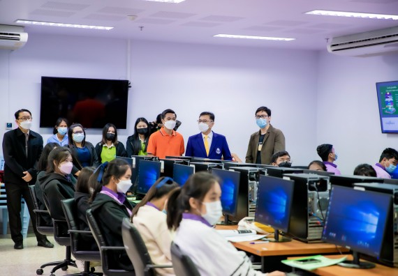 ภาพกิจกรรม  คณะวิทยาศาสตร์และเทคโนโลยี จัดกิจกรรมค่ายบูรณาการส่งเสริมนักเรียนห้องเรียนพิเศษ (E-SMART) โรงเรียนคลองขลุงราษฎร์รังสรรค์ ระดับชั้นมัธยมศึกษาปีที่ 4-6