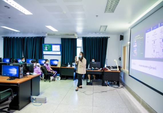 ภาพกิจกรรม  คณะวิทยาศาสตร์และเทคโนโลยี จัดกิจกรรมค่ายบูรณาการส่งเสริมนักเรียนห้องเรียนพิเศษ (E-SMART) โรงเรียนคลองขลุงราษฎร์รังสรรค์ ระดับชั้นมัธยมศึกษาปีที่ 4-6