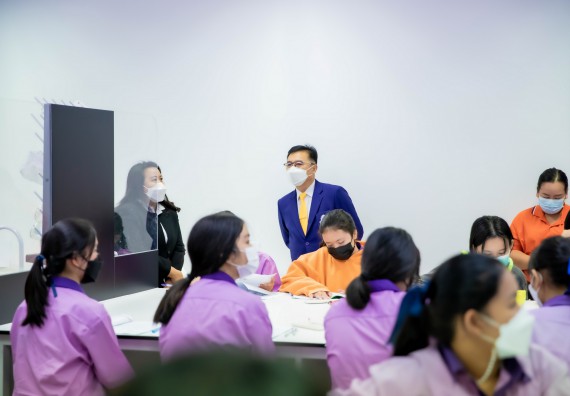 ภาพกิจกรรม  คณะวิทยาศาสตร์และเทคโนโลยี จัดกิจกรรมค่ายบูรณาการส่งเสริมนักเรียนห้องเรียนพิเศษ (E-SMART) โรงเรียนคลองขลุงราษฎร์รังสรรค์ ระดับชั้นมัธยมศึกษาปีที่ 4-6