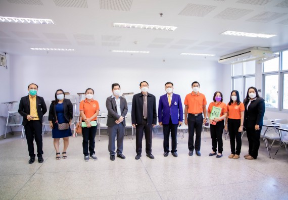 ภาพกิจกรรม  คณะวิทยาศาสตร์และเทคโนโลยี จัดกิจกรรมค่ายบูรณาการส่งเสริมนักเรียนห้องเรียนพิเศษ (E-SMART) โรงเรียนคลองขลุงราษฎร์รังสรรค์ ระดับชั้นมัธยมศึกษาปีที่ 4-6