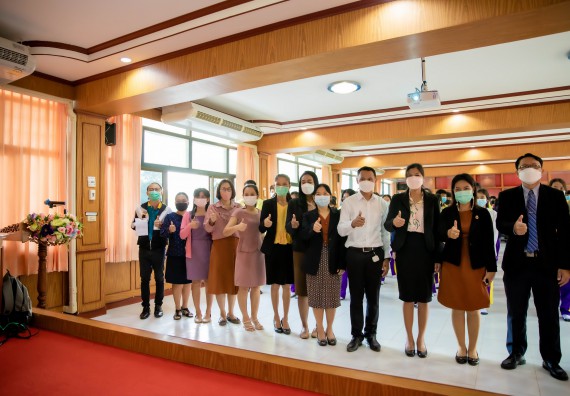 ภาพกิจกรรม  คณะวิทยาศาสตร์และเทคโนโลยี จัดค่ายวิทยาศาสตร์สัญจรโรงเรียนทุ่งโพธิ์ทะเลพิทยา