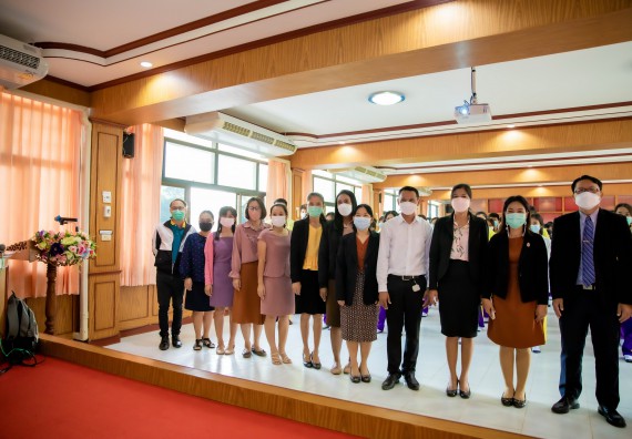 ภาพกิจกรรม  คณะวิทยาศาสตร์และเทคโนโลยี จัดค่ายวิทยาศาสตร์สัญจรโรงเรียนทุ่งโพธิ์ทะเลพิทยา