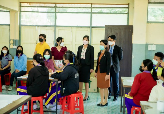 ภาพกิจกรรม  คณะวิทยาศาสตร์และเทคโนโลยี จัดค่ายวิทยาศาสตร์สัญจรโรงเรียนทุ่งโพธิ์ทะเลพิทยา