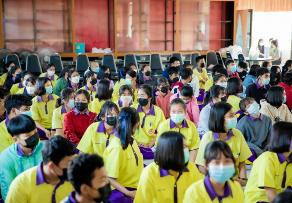 ภาพกิจกรรม  คณะวิทยาศาสตร์และเทคโนโลยี จัดค่ายวิทยาศาสตร์สัญจรโรงเรียนทุ่งโพธิ์ทะเลพิทยา