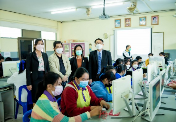 ภาพกิจกรรม  คณะวิทยาศาสตร์และเทคโนโลยี จัดค่ายวิทยาศาสตร์สัญจรโรงเรียนทุ่งโพธิ์ทะเลพิทยา