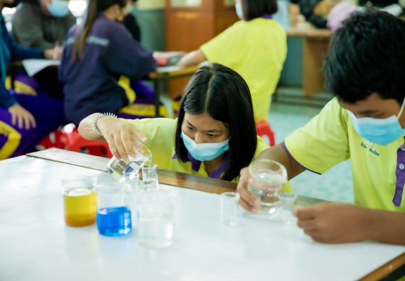 ภาพกิจกรรม  คณะวิทยาศาสตร์และเทคโนโลยี จัดค่ายวิทยาศาสตร์สัญจรโรงเรียนทุ่งโพธิ์ทะเลพิทยา