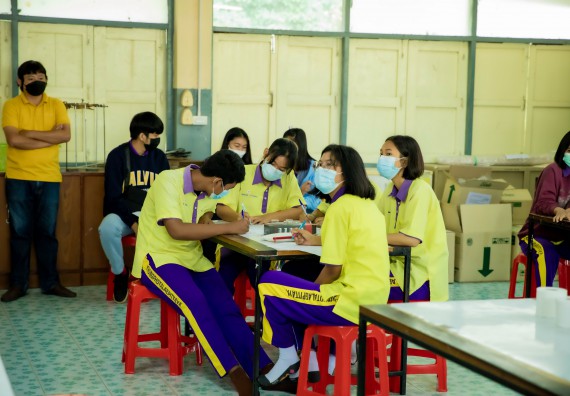 ภาพกิจกรรม  คณะวิทยาศาสตร์และเทคโนโลยี จัดค่ายวิทยาศาสตร์สัญจรโรงเรียนทุ่งโพธิ์ทะเลพิทยา