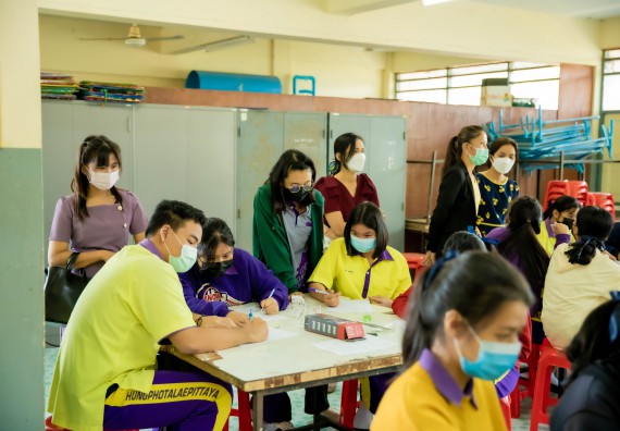 ภาพกิจกรรม  คณะวิทยาศาสตร์และเทคโนโลยี จัดค่ายวิทยาศาสตร์สัญจรโรงเรียนทุ่งโพธิ์ทะเลพิทยา