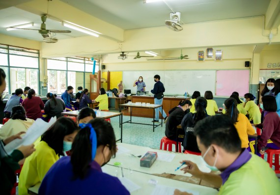 ภาพกิจกรรม  คณะวิทยาศาสตร์และเทคโนโลยี จัดค่ายวิทยาศาสตร์สัญจรโรงเรียนทุ่งโพธิ์ทะเลพิทยา