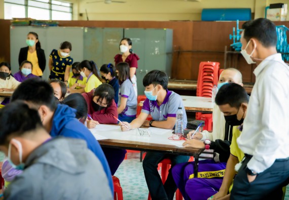 ภาพกิจกรรม  คณะวิทยาศาสตร์และเทคโนโลยี จัดค่ายวิทยาศาสตร์สัญจรโรงเรียนทุ่งโพธิ์ทะเลพิทยา