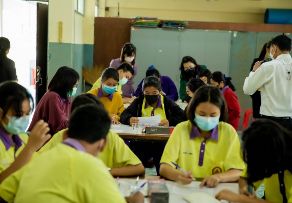 ภาพกิจกรรม  คณะวิทยาศาสตร์และเทคโนโลยี จัดค่ายวิทยาศาสตร์สัญจรโรงเรียนทุ่งโพธิ์ทะเลพิทยา