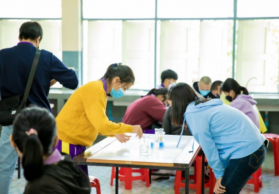 ภาพกิจกรรม  คณะวิทยาศาสตร์และเทคโนโลยี จัดค่ายวิทยาศาสตร์สัญจรโรงเรียนทุ่งโพธิ์ทะเลพิทยา