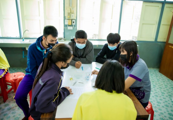 ภาพกิจกรรม  คณะวิทยาศาสตร์และเทคโนโลยี จัดค่ายวิทยาศาสตร์สัญจรโรงเรียนทุ่งโพธิ์ทะเลพิทยา