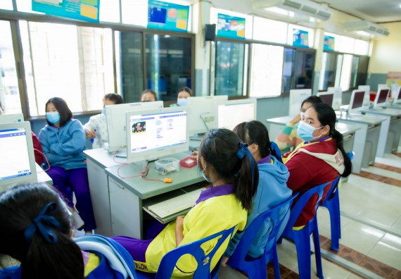 ภาพกิจกรรม  คณะวิทยาศาสตร์และเทคโนโลยี จัดค่ายวิทยาศาสตร์สัญจรโรงเรียนทุ่งโพธิ์ทะเลพิทยา