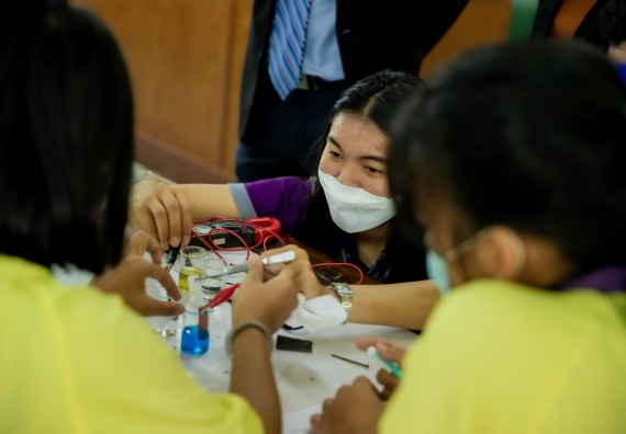 ภาพกิจกรรม  คณะวิทยาศาสตร์และเทคโนโลยี จัดค่ายวิทยาศาสตร์สัญจรโรงเรียนทุ่งโพธิ์ทะเลพิทยา