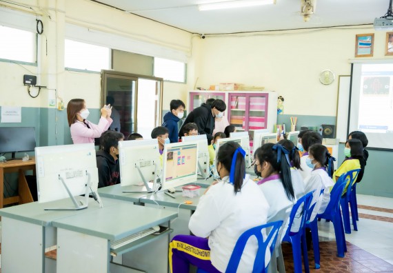 ภาพกิจกรรม  คณะวิทยาศาสตร์และเทคโนโลยี จัดค่ายวิทยาศาสตร์สัญจรโรงเรียนทุ่งโพธิ์ทะเลพิทยา