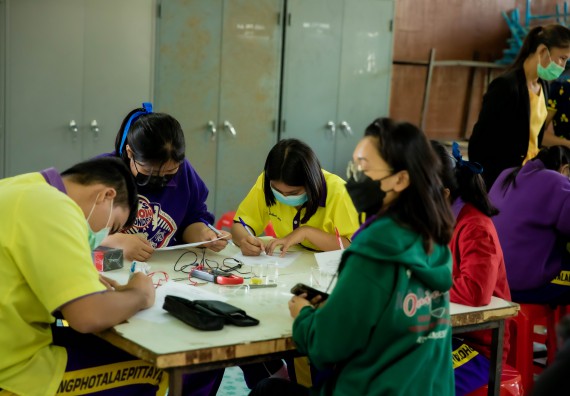 ภาพกิจกรรม  คณะวิทยาศาสตร์และเทคโนโลยี จัดค่ายวิทยาศาสตร์สัญจรโรงเรียนทุ่งโพธิ์ทะเลพิทยา