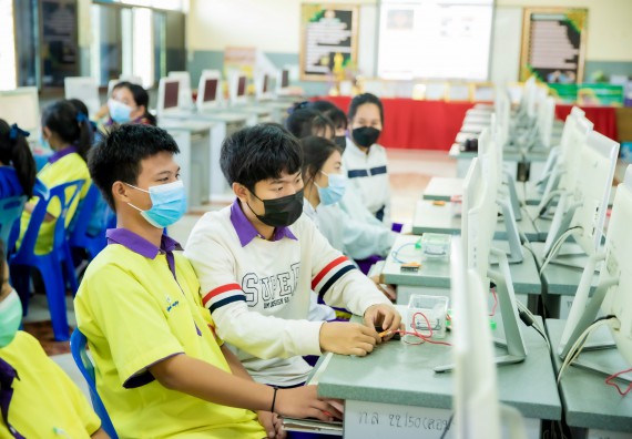 ภาพกิจกรรม  คณะวิทยาศาสตร์และเทคโนโลยี จัดค่ายวิทยาศาสตร์สัญจรโรงเรียนทุ่งโพธิ์ทะเลพิทยา