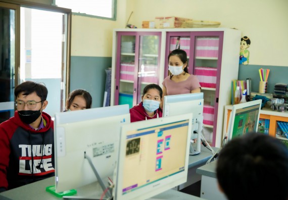 ภาพกิจกรรม  คณะวิทยาศาสตร์และเทคโนโลยี จัดค่ายวิทยาศาสตร์สัญจรโรงเรียนทุ่งโพธิ์ทะเลพิทยา