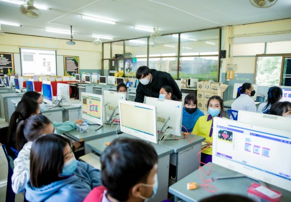 ภาพกิจกรรม  คณะวิทยาศาสตร์และเทคโนโลยี จัดค่ายวิทยาศาสตร์สัญจรโรงเรียนทุ่งโพธิ์ทะเลพิทยา