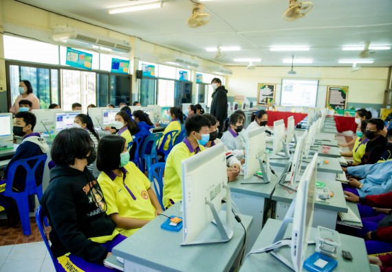 ภาพกิจกรรม  คณะวิทยาศาสตร์และเทคโนโลยี จัดค่ายวิทยาศาสตร์สัญจรโรงเรียนทุ่งโพธิ์ทะเลพิทยา