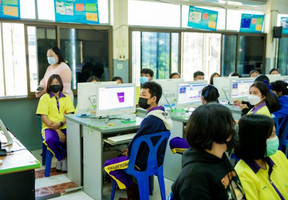 ภาพกิจกรรม  คณะวิทยาศาสตร์และเทคโนโลยี จัดค่ายวิทยาศาสตร์สัญจรโรงเรียนทุ่งโพธิ์ทะเลพิทยา