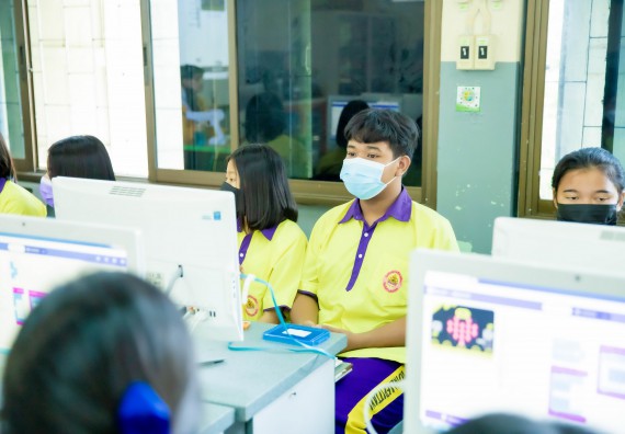 ภาพกิจกรรม  คณะวิทยาศาสตร์และเทคโนโลยี จัดค่ายวิทยาศาสตร์สัญจรโรงเรียนทุ่งโพธิ์ทะเลพิทยา