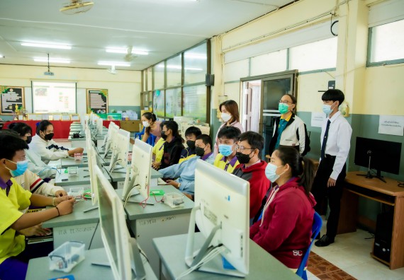 ภาพกิจกรรม  คณะวิทยาศาสตร์และเทคโนโลยี จัดค่ายวิทยาศาสตร์สัญจรโรงเรียนทุ่งโพธิ์ทะเลพิทยา