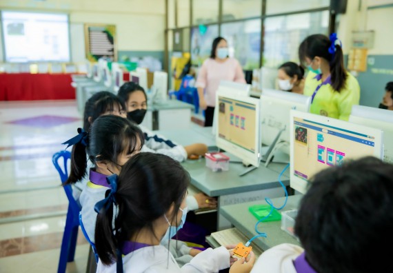 ภาพกิจกรรม  คณะวิทยาศาสตร์และเทคโนโลยี จัดค่ายวิทยาศาสตร์สัญจรโรงเรียนทุ่งโพธิ์ทะเลพิทยา