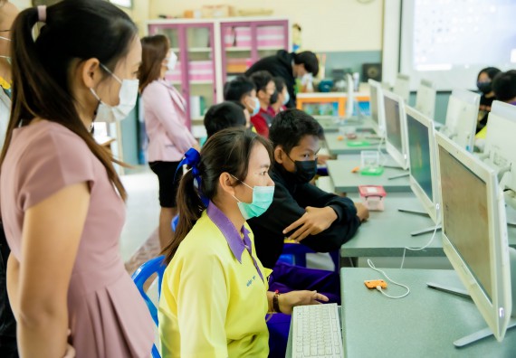 ภาพกิจกรรม  คณะวิทยาศาสตร์และเทคโนโลยี จัดค่ายวิทยาศาสตร์สัญจรโรงเรียนทุ่งโพธิ์ทะเลพิทยา