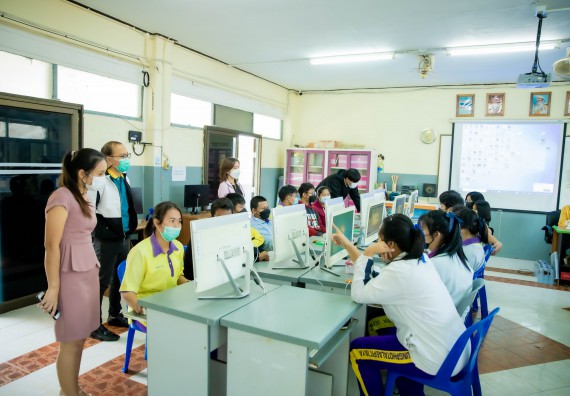 ภาพกิจกรรม  คณะวิทยาศาสตร์และเทคโนโลยี จัดค่ายวิทยาศาสตร์สัญจรโรงเรียนทุ่งโพธิ์ทะเลพิทยา