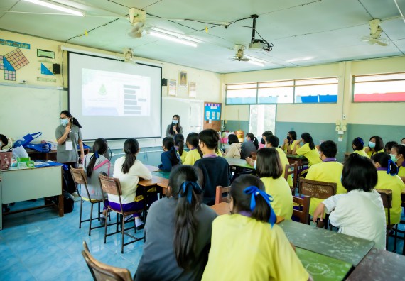 ภาพกิจกรรม  คณะวิทยาศาสตร์และเทคโนโลยี จัดค่ายวิทยาศาสตร์สัญจรโรงเรียนทุ่งโพธิ์ทะเลพิทยา