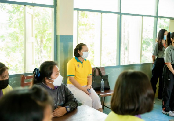 ภาพกิจกรรม  คณะวิทยาศาสตร์และเทคโนโลยี จัดค่ายวิทยาศาสตร์สัญจรโรงเรียนทุ่งโพธิ์ทะเลพิทยา