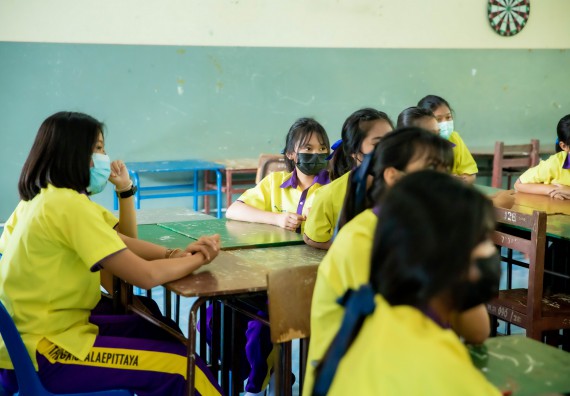 ภาพกิจกรรม  คณะวิทยาศาสตร์และเทคโนโลยี จัดค่ายวิทยาศาสตร์สัญจรโรงเรียนทุ่งโพธิ์ทะเลพิทยา