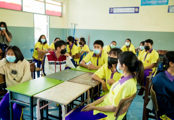 ภาพกิจกรรม  คณะวิทยาศาสตร์และเทคโนโลยี จัดค่ายวิทยาศาสตร์สัญจรโรงเรียนทุ่งโพธิ์ทะเลพิทยา