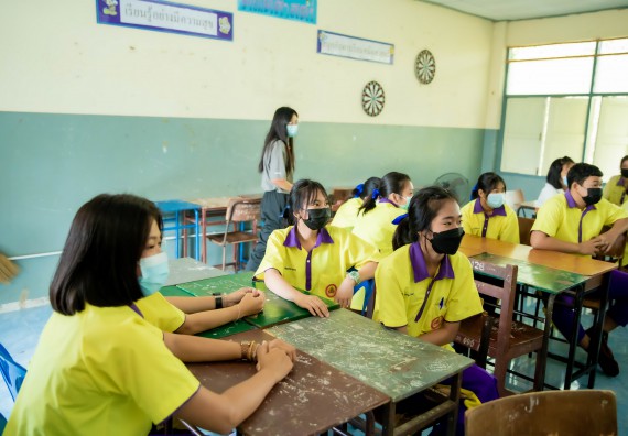 ภาพกิจกรรม  คณะวิทยาศาสตร์และเทคโนโลยี จัดค่ายวิทยาศาสตร์สัญจรโรงเรียนทุ่งโพธิ์ทะเลพิทยา