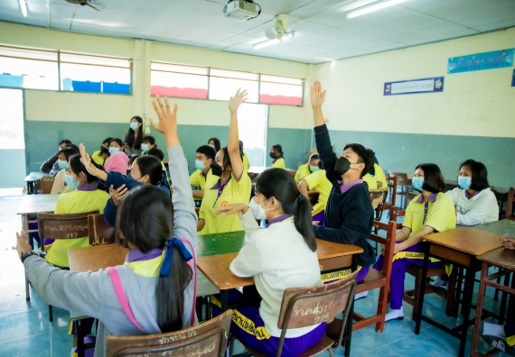 ภาพกิจกรรม  คณะวิทยาศาสตร์และเทคโนโลยี จัดค่ายวิทยาศาสตร์สัญจรโรงเรียนทุ่งโพธิ์ทะเลพิทยา
