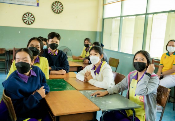 ภาพกิจกรรม  คณะวิทยาศาสตร์และเทคโนโลยี จัดค่ายวิทยาศาสตร์สัญจรโรงเรียนทุ่งโพธิ์ทะเลพิทยา