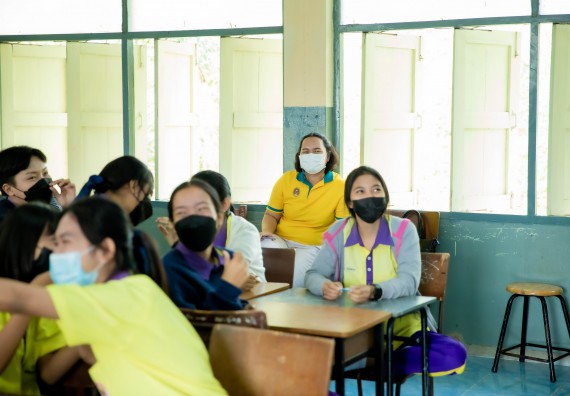 ภาพกิจกรรม  คณะวิทยาศาสตร์และเทคโนโลยี จัดค่ายวิทยาศาสตร์สัญจรโรงเรียนทุ่งโพธิ์ทะเลพิทยา