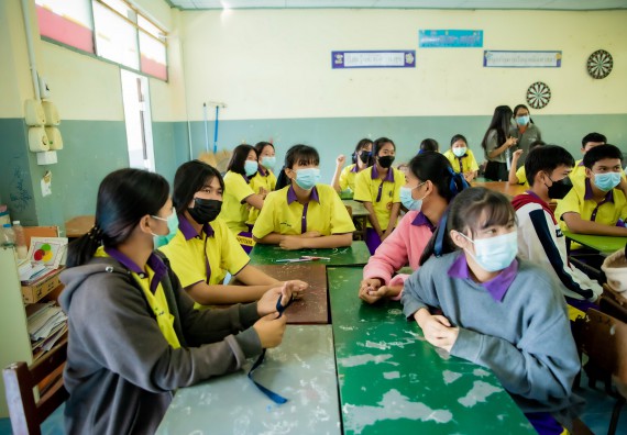 ภาพกิจกรรม  คณะวิทยาศาสตร์และเทคโนโลยี จัดค่ายวิทยาศาสตร์สัญจรโรงเรียนทุ่งโพธิ์ทะเลพิทยา