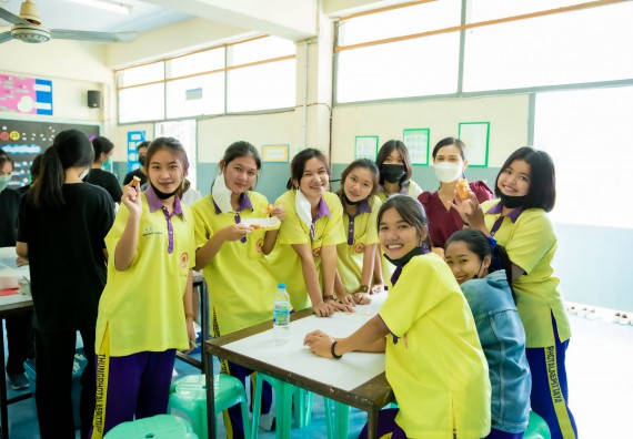 ภาพกิจกรรม  คณะวิทยาศาสตร์และเทคโนโลยี จัดค่ายวิทยาศาสตร์สัญจรโรงเรียนทุ่งโพธิ์ทะเลพิทยา