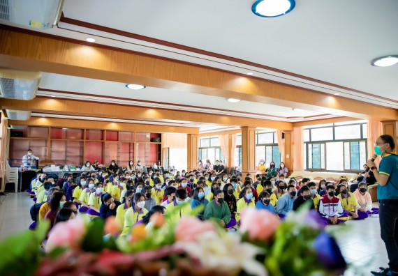 ภาพกิจกรรม  คณะวิทยาศาสตร์และเทคโนโลยี จัดค่ายวิทยาศาสตร์สัญจรโรงเรียนทุ่งโพธิ์ทะเลพิทยา