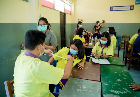 ภาพกิจกรรม  คณะวิทยาศาสตร์และเทคโนโลยี จัดค่ายวิทยาศาสตร์สัญจรโรงเรียนทุ่งโพธิ์ทะเลพิทยา