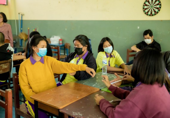 ภาพกิจกรรม  คณะวิทยาศาสตร์และเทคโนโลยี จัดค่ายวิทยาศาสตร์สัญจรโรงเรียนทุ่งโพธิ์ทะเลพิทยา