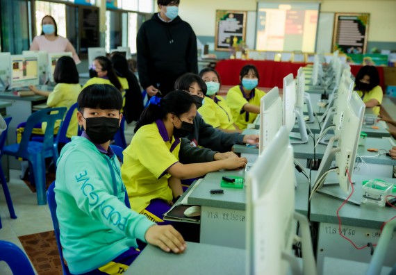 ภาพกิจกรรม  คณะวิทยาศาสตร์และเทคโนโลยี จัดค่ายวิทยาศาสตร์สัญจรโรงเรียนทุ่งโพธิ์ทะเลพิทยา