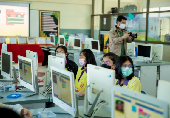 ภาพกิจกรรม  คณะวิทยาศาสตร์และเทคโนโลยี จัดค่ายวิทยาศาสตร์สัญจรโรงเรียนทุ่งโพธิ์ทะเลพิทยา