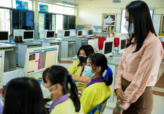 ภาพกิจกรรม  คณะวิทยาศาสตร์และเทคโนโลยี จัดค่ายวิทยาศาสตร์สัญจรโรงเรียนทุ่งโพธิ์ทะเลพิทยา