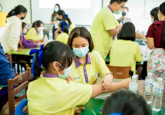 ภาพกิจกรรม  คณะวิทยาศาสตร์และเทคโนโลยี จัดค่ายวิทยาศาสตร์สัญจรโรงเรียนทุ่งโพธิ์ทะเลพิทยา